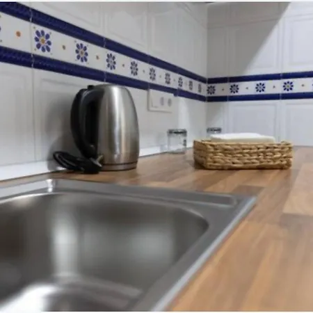 El Embrujo De Apartment